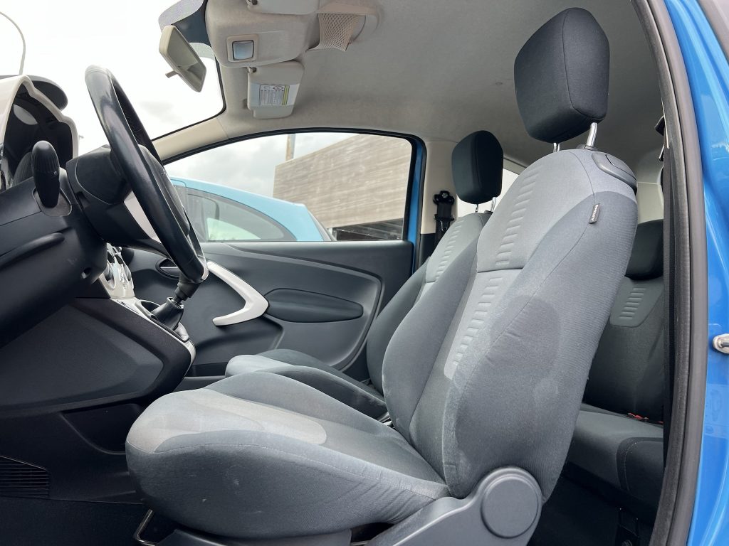 Ford Ka 3 stuks op stock//1.2 benzine//weinig km//veel opties//