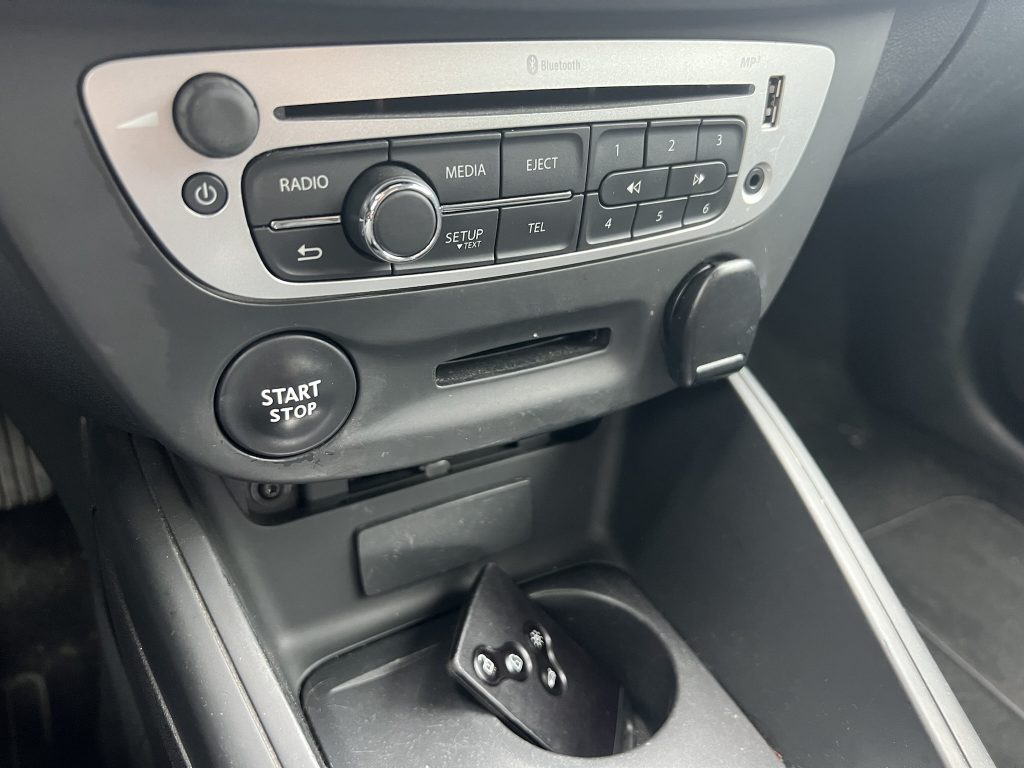 Renault Megane 3 face 3 1.5dci 110pk slechts 90gco2//93.000km//