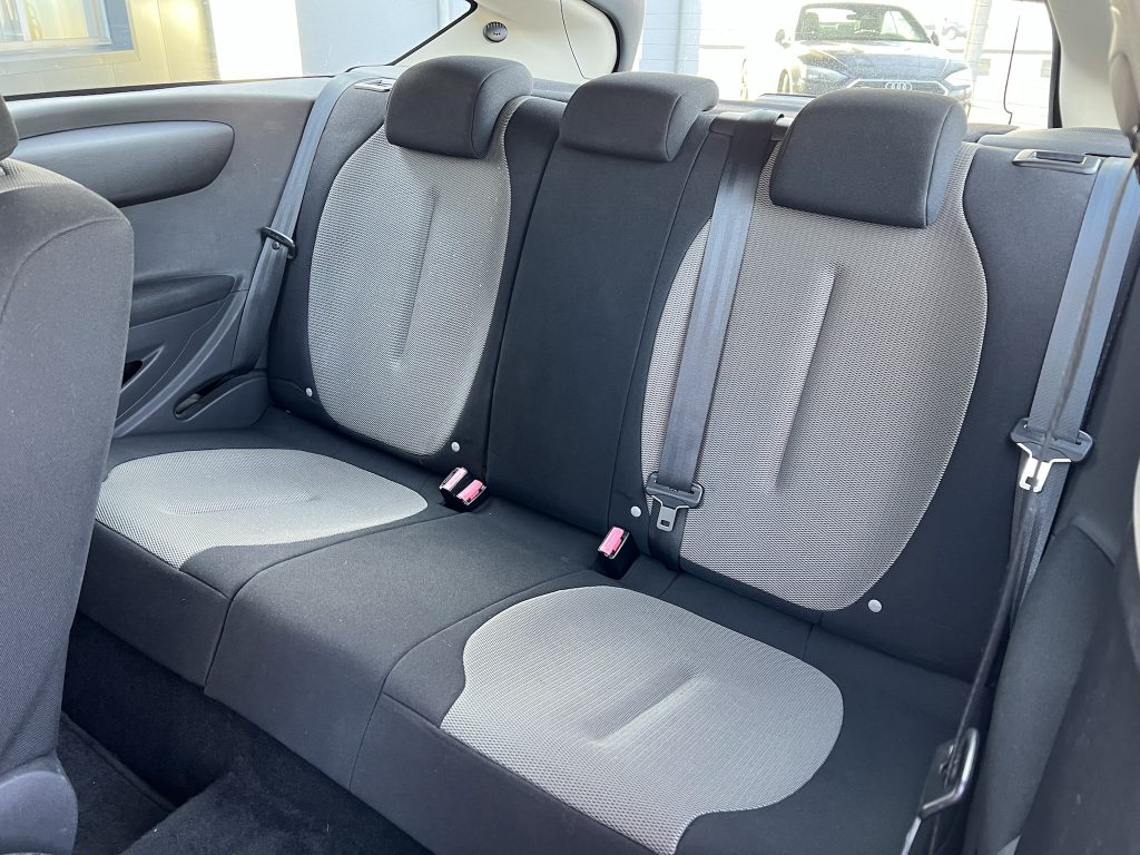2 stuks Citroen C4 Coupe//aparte verkoop//1.4 benzine//weinig km//veel opties//