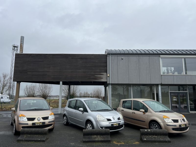 3 stuks op stock van de Renault Modus en Grand Modus in benzine met weinig km