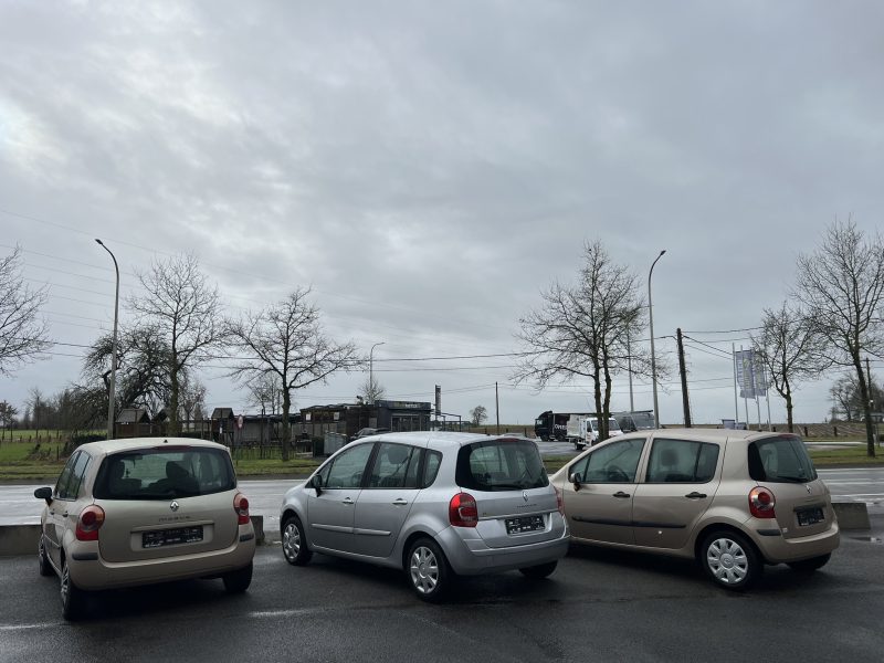 3 stuks op stock van de Renault Modus en Grand Modus in benzine met weinig km