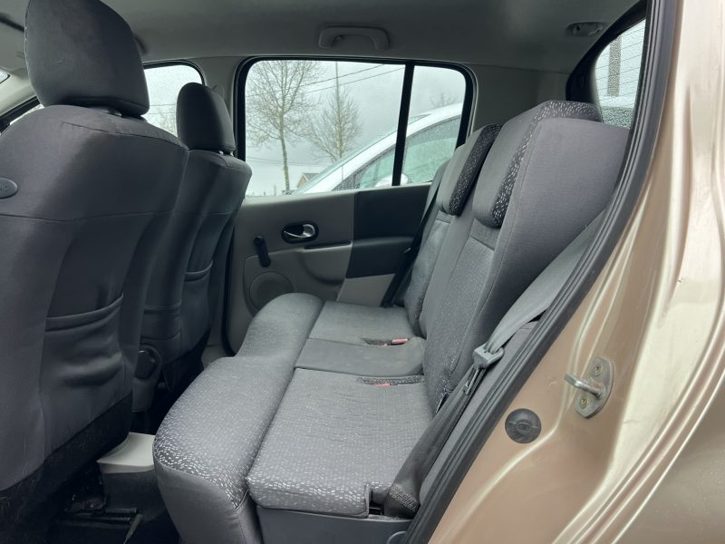 3 stuks op stock van de Renault Modus en Grand Modus in benzine met weinig km