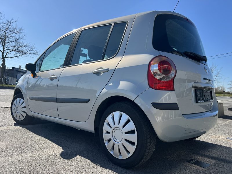 Renault Modus 1.2 benzine slechts 72.000km veel opties