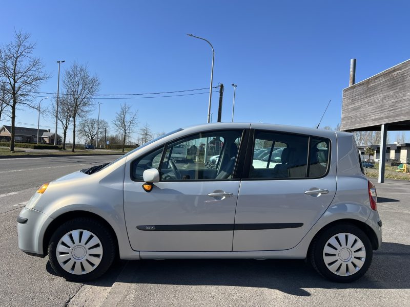 Renault Modus 1.2 benzine slechts 72.000km veel opties
