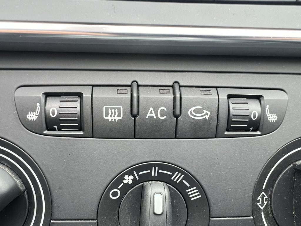Audi A3 Cabrio 1.2 tfsi benzine 105pk 6 bak slechts 79.000km van eerste eigenaar