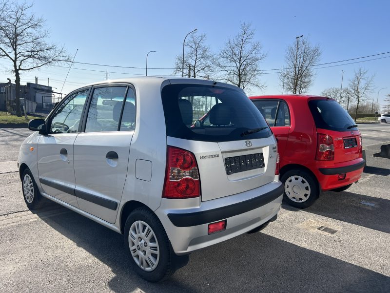 2 stuks van de Hyundai Atos in benzine 5 deurs en met airco