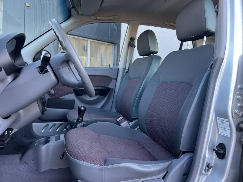 2 stuks van de Hyundai Atos in benzine 5 deurs en met airco
