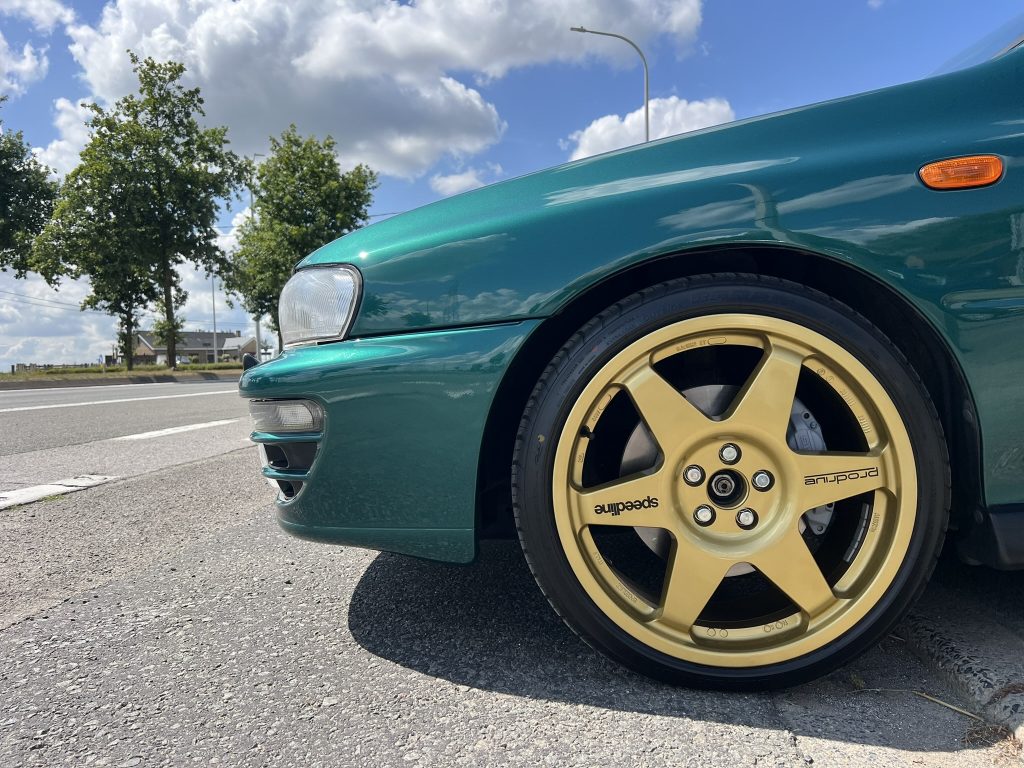 Subaru Impreza 555 2l Turbo pracht staat