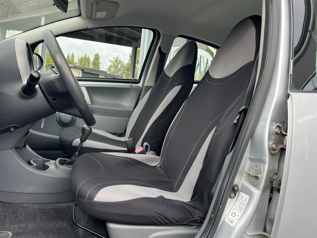 3 stuks van de Toyota Aygo Citroen C1 en Peugeot 107 veel opties weinig km