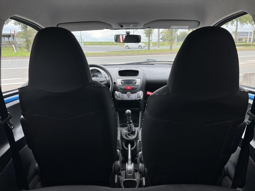 3 stuks van de Toyota Aygo Citroen C1 en Peugeot 107 veel opties weinig km