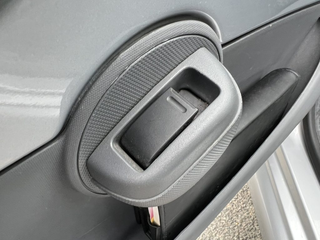 3 stuks van de Toyota Aygo Citroen C1 en Peugeot 107 veel opties weinig km