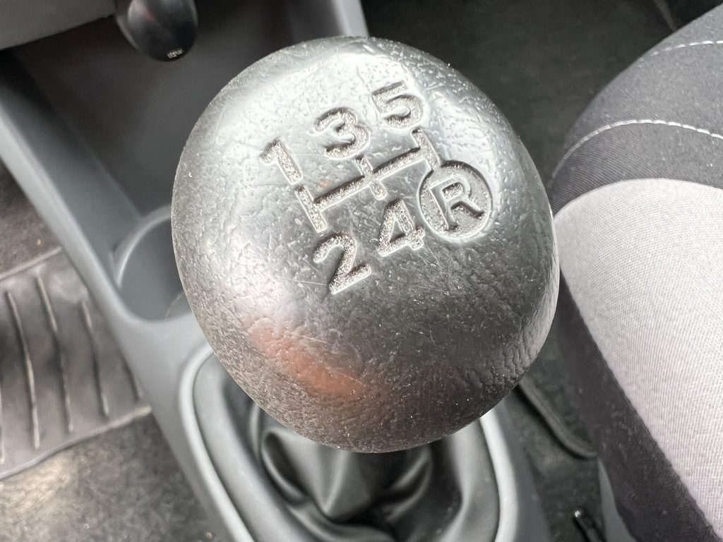 3 stuks van de Toyota Aygo Citroen C1 en Peugeot 107 veel opties weinig km