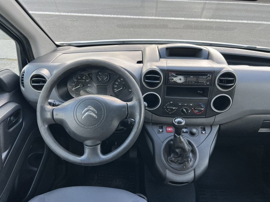 2 stuks op stock van de Citroen Berlingo 3pl lichte vracht btw wagens vanaf 6.900€+btw