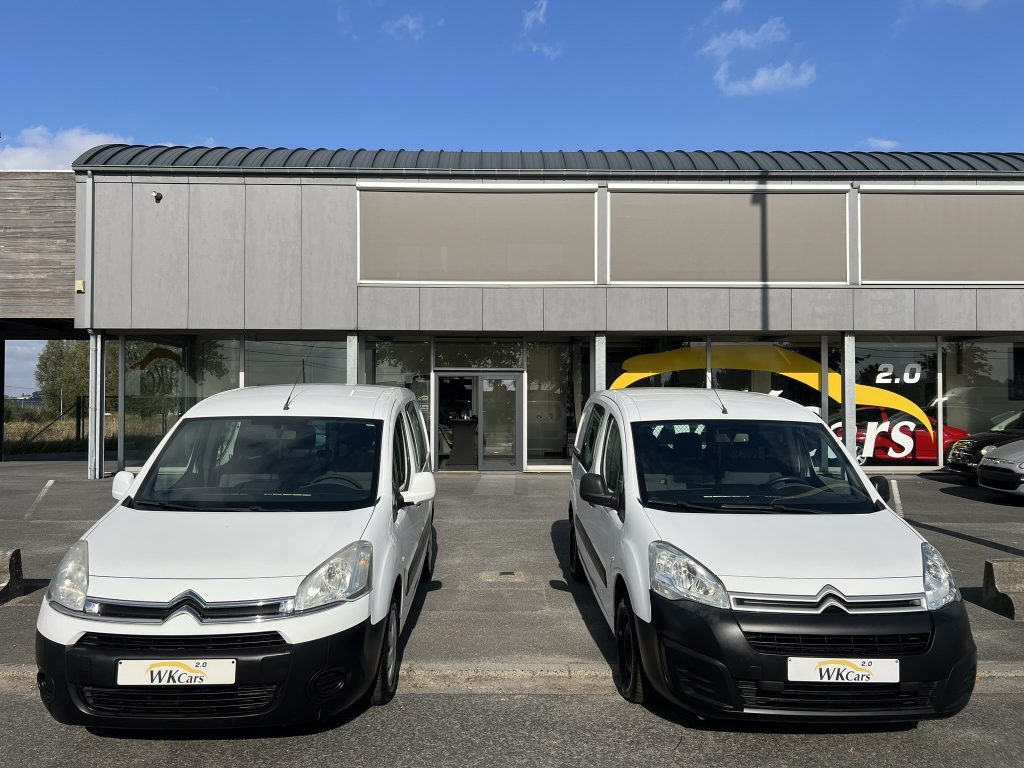 2 stuks op stock van de Citroen Berlingo 3pl lichte vracht btw wagens vanaf 6.900€+btw