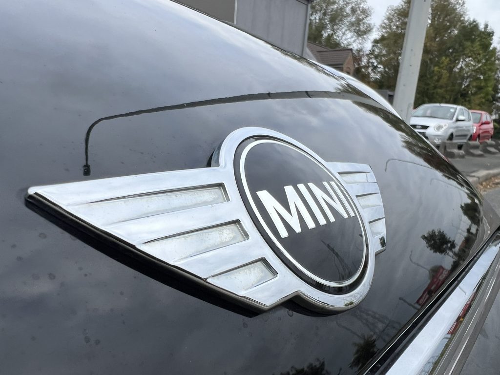 Mini One 1.2 benzine van 2016 slechts 67.000km met veel opties aanwezig