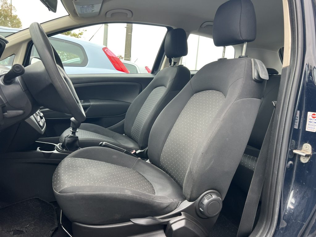 4 stuks op stock van de Fiat Grande Punto in benzine