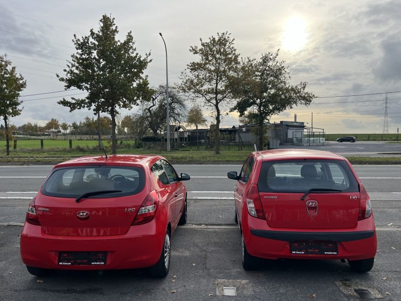 2 stuks van het merk Hyundai op stock het model I10 en I20 in benzine