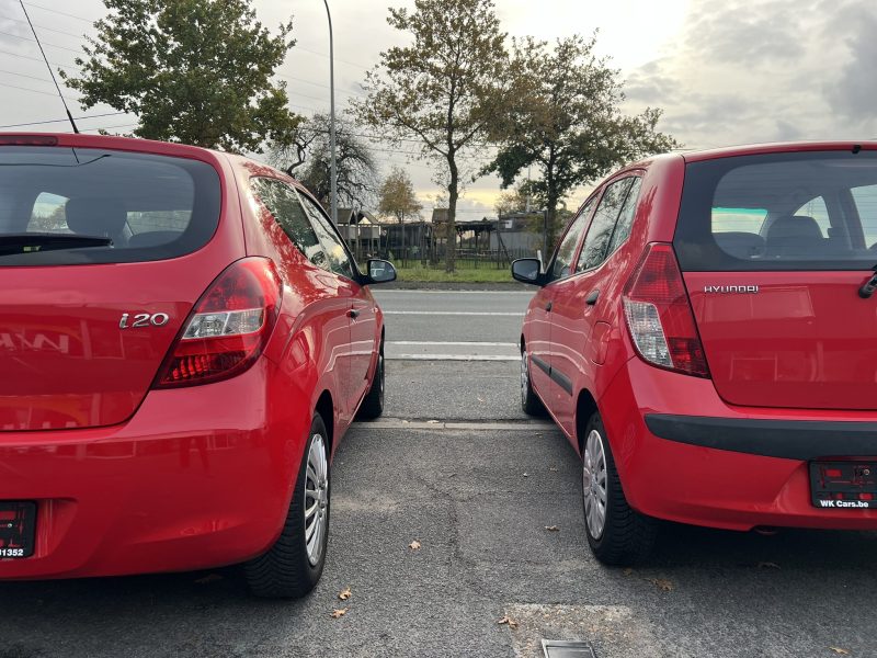 2 stuks van het merk Hyundai op stock het model I10 en I20 in benzine