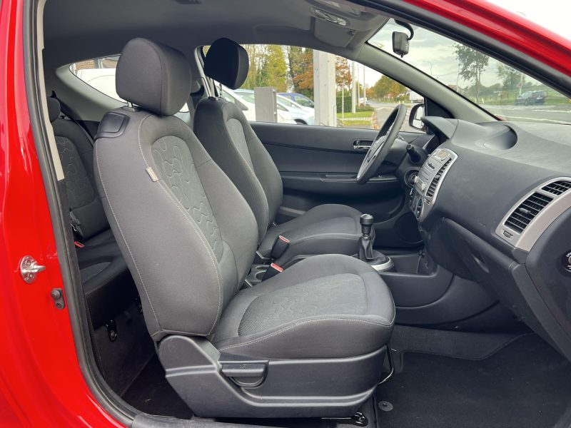 2 stuks van het merk Hyundai op stock het model I10 en I20 in benzine