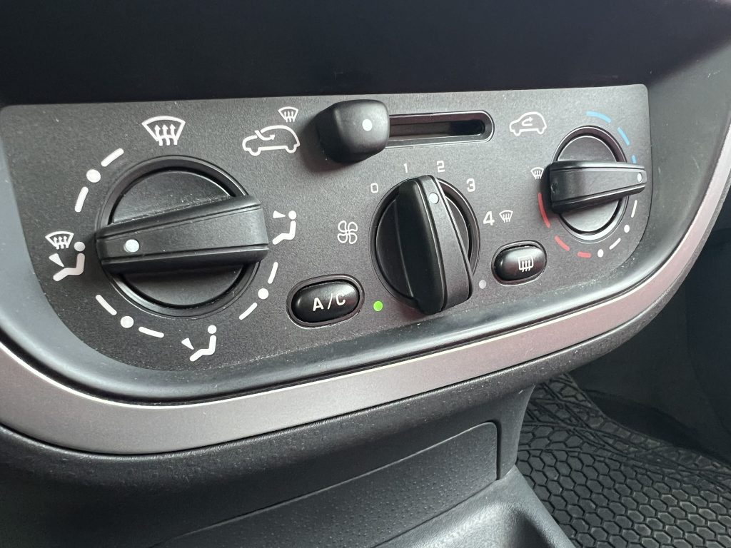 Citroen C2 in benzine slechts 49.939km