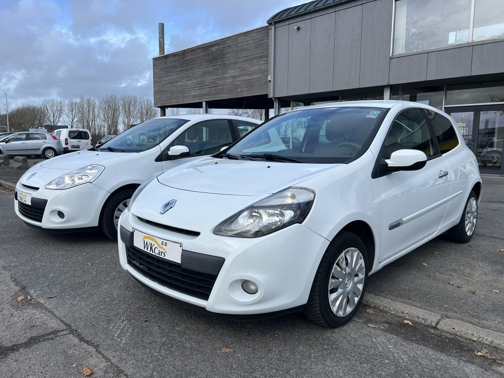 2 stuks op stock van de Renault Clio 3 face 2 in benzine met weinig km