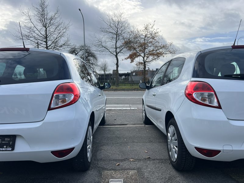 2 stuks op stock van de Renault Clio 3 face 2 in benzine met weinig km