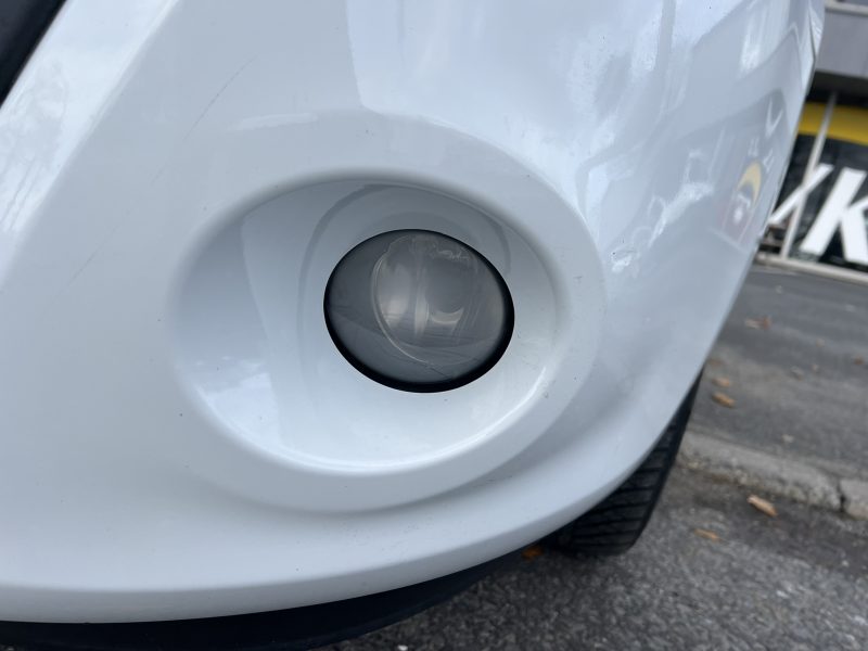 2 stuks op stock van de Renault Clio 3 face 2 in benzine met weinig km