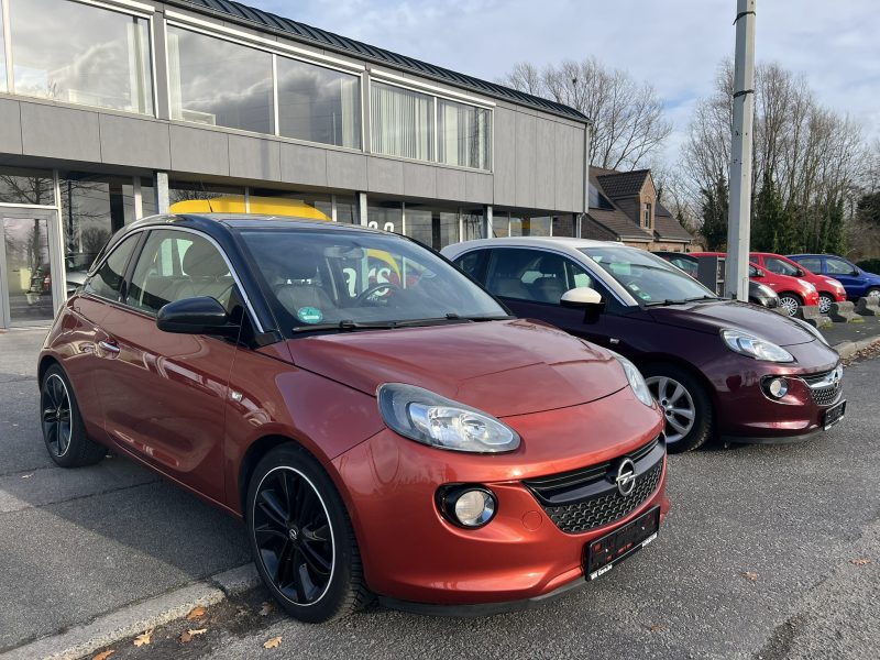 2 stuks op stock van de Opel Adam in benzine super veel opties aanwezig