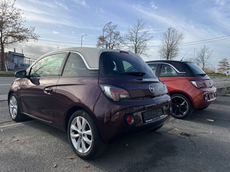 2 stuks op stock van de Opel Adam in benzine super veel opties aanwezig
