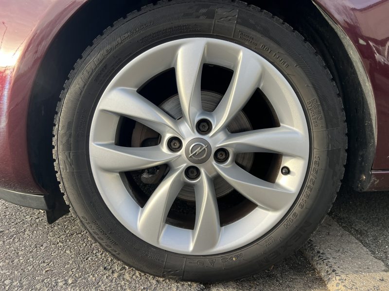 2 stuks op stock van de Opel Adam in benzine super veel opties aanwezig