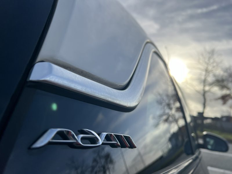 2 stuks op stock van de Opel Adam in benzine super veel opties aanwezig