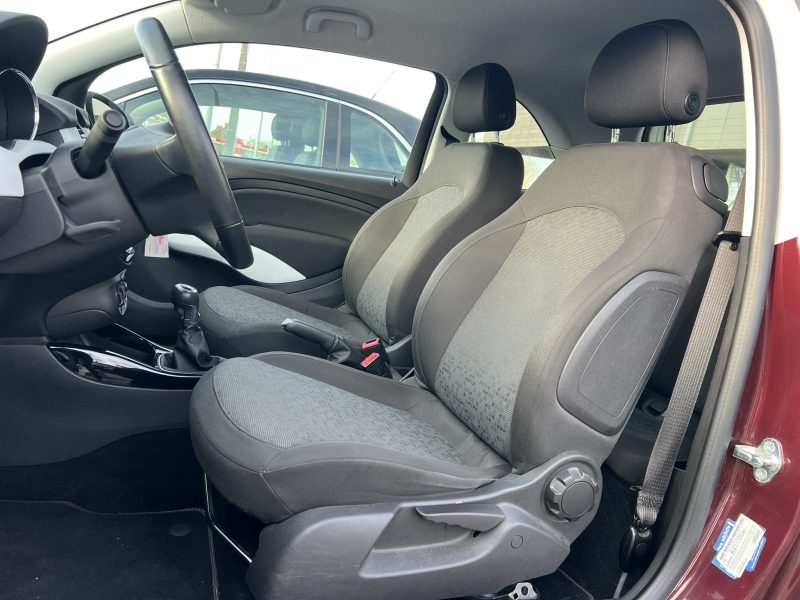 2 stuks op stock van de Opel Adam in benzine super veel opties aanwezig