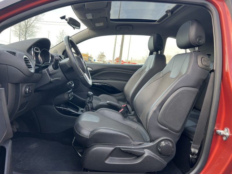 2 stuks op stock van de Opel Adam in benzine super veel opties aanwezig