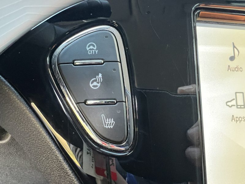 2 stuks op stock van de Opel Adam in benzine super veel opties aanwezig