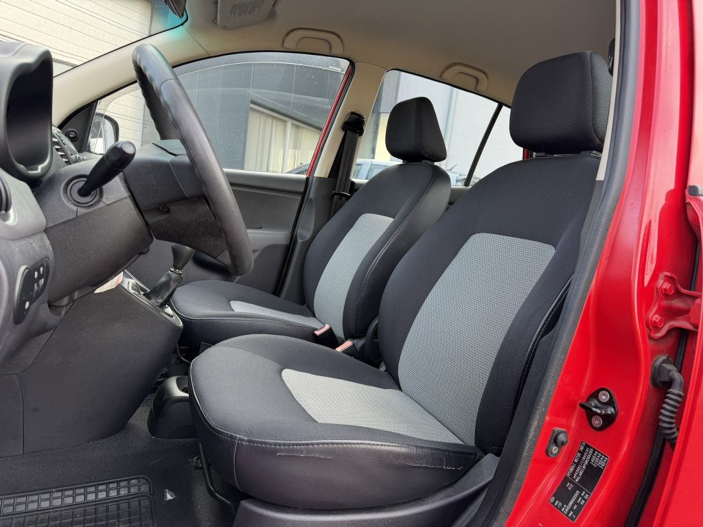 Hyundai I10 met de 1.1 benzine 5deurs slechts 57.314km