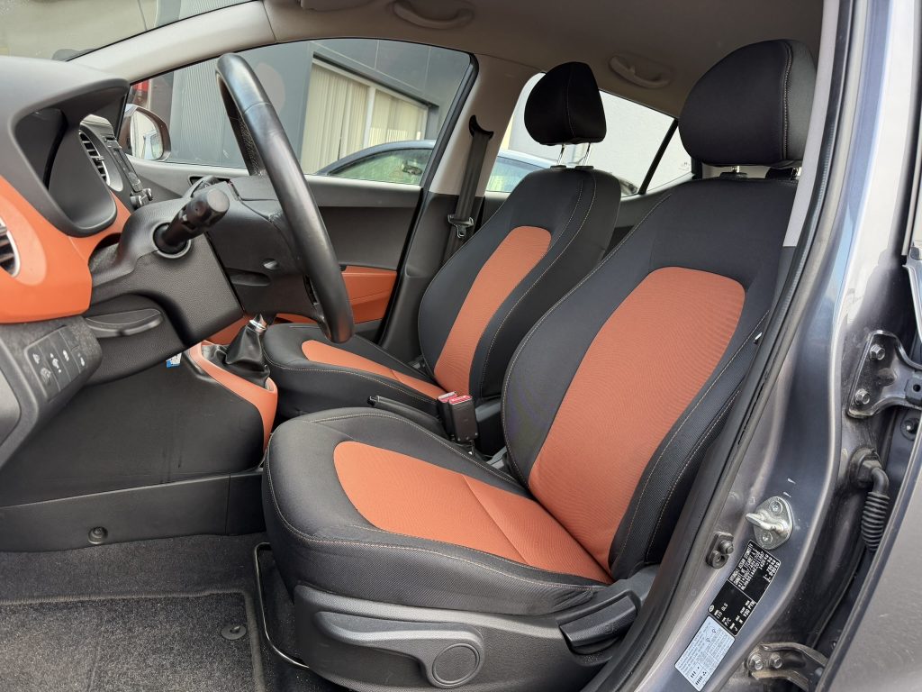 Hyundai I10 met de 1.0 benzine veel opties aanwezig slechts 62.167km