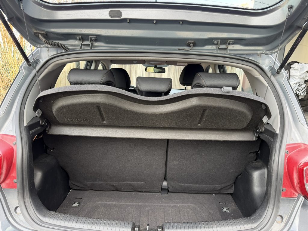 Hyundai I10 met de 1.0 benzine veel opties aanwezig slechts 62.167km