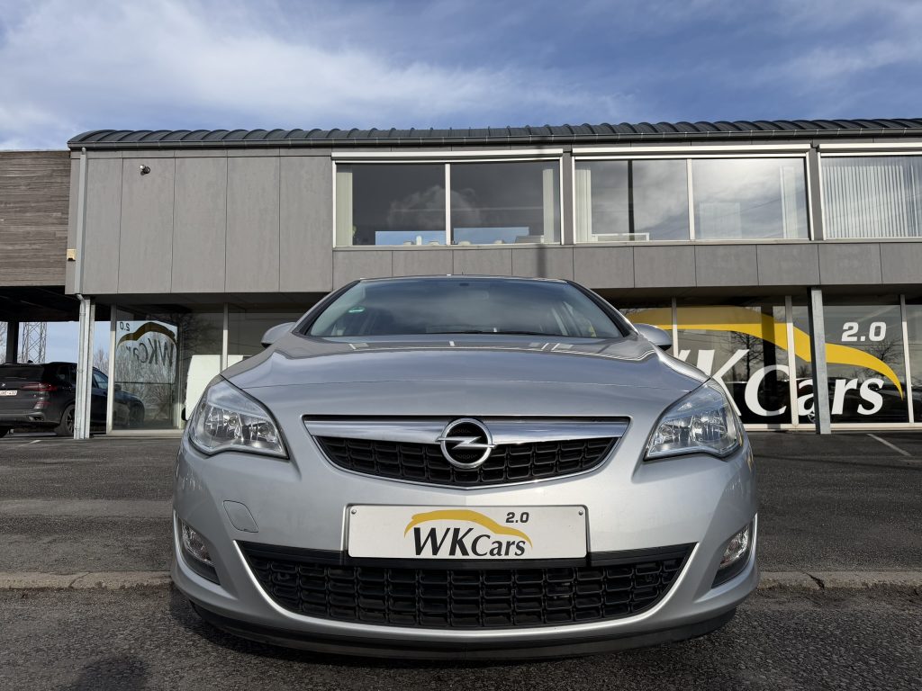 Opel Astra 1.4 benzine Euro5 slechts 49.000km full historic Opel