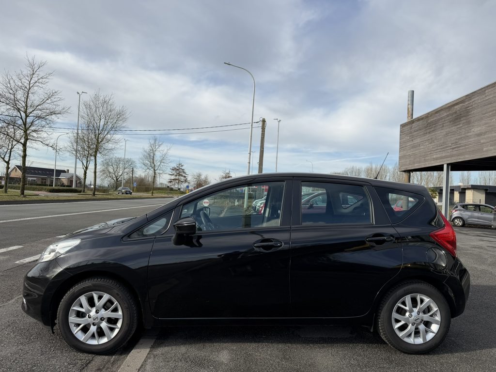 Nissan Note 1.2 benzine Connect versie slechts 69.000km super veel opties aanwezig