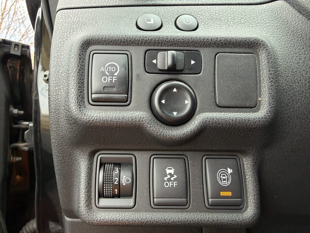 Nissan Note 1.2 benzine Connect versie slechts 69.000km super veel opties aanwezig