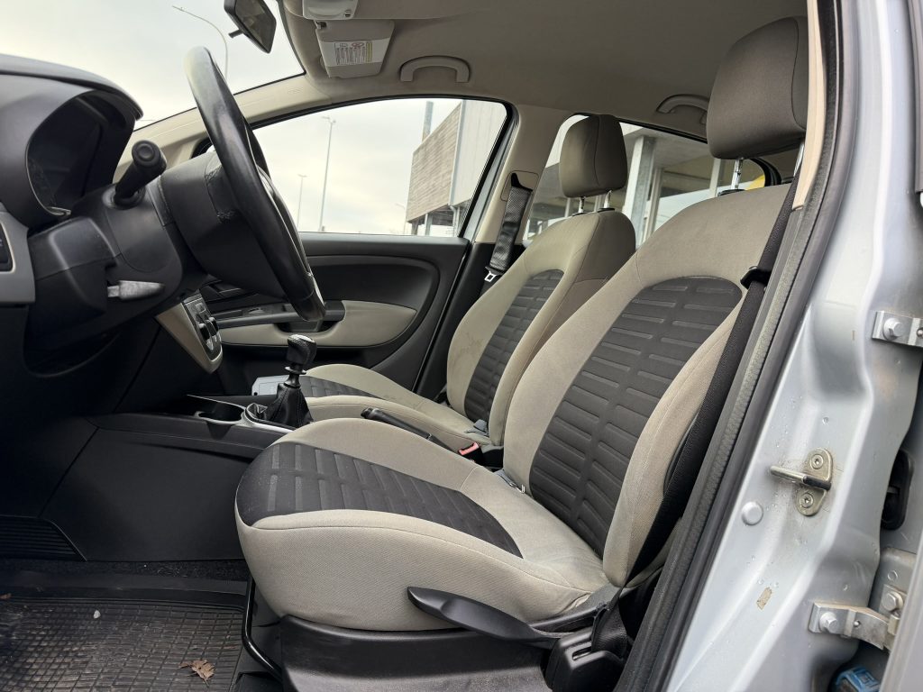 7 stuks van de Fiat Grande Punto in benzine vanaf 4.250€