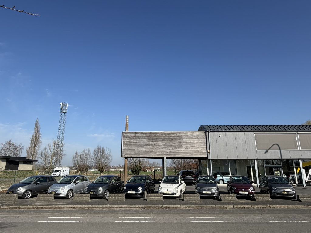 8 stuks op stock van de Fiat 500 in benzine