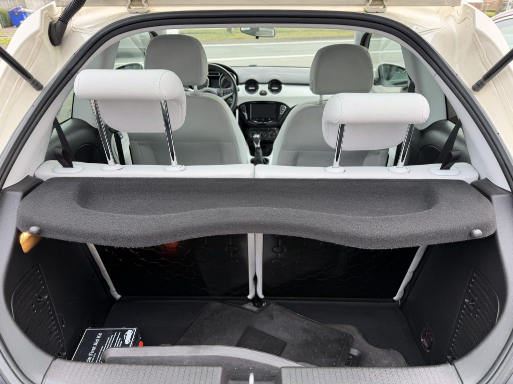 2 stuks van de Opel Adam versie Jam met 36.000km en 73.000km