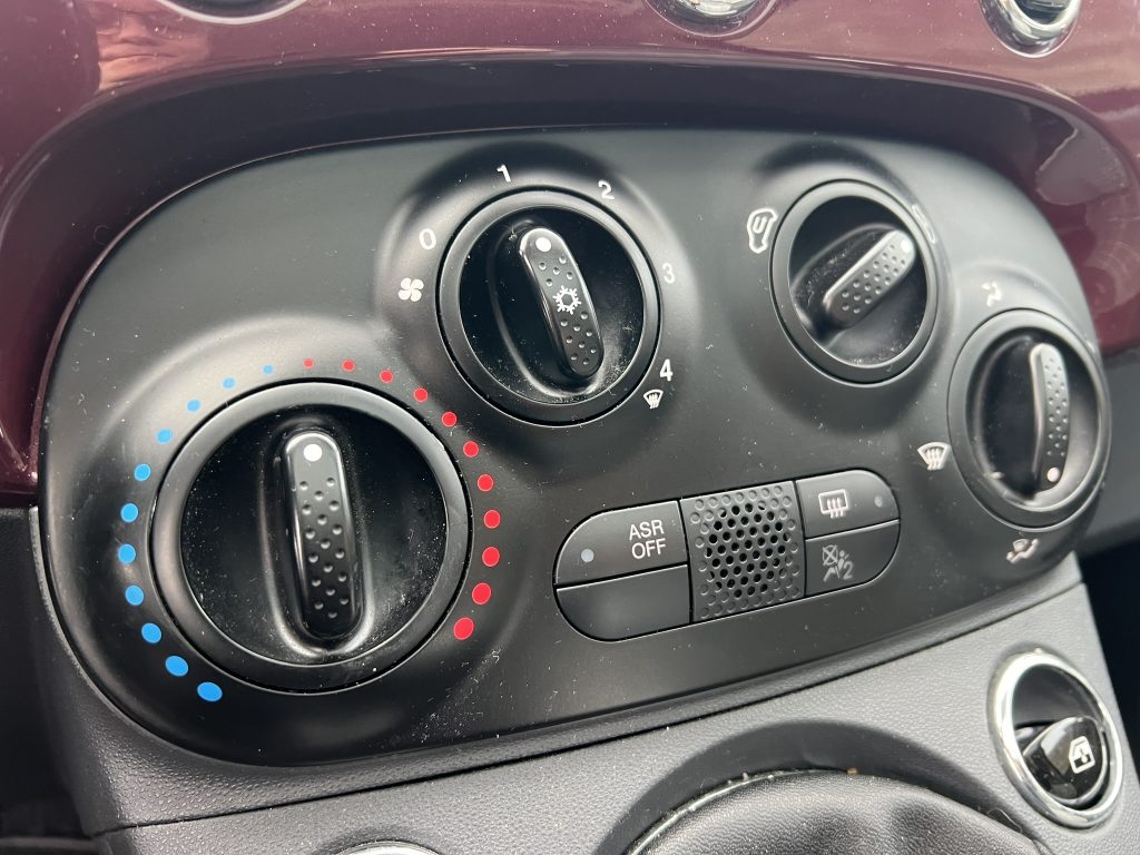 8 stuks op stock van de Fiat 500 in benzine