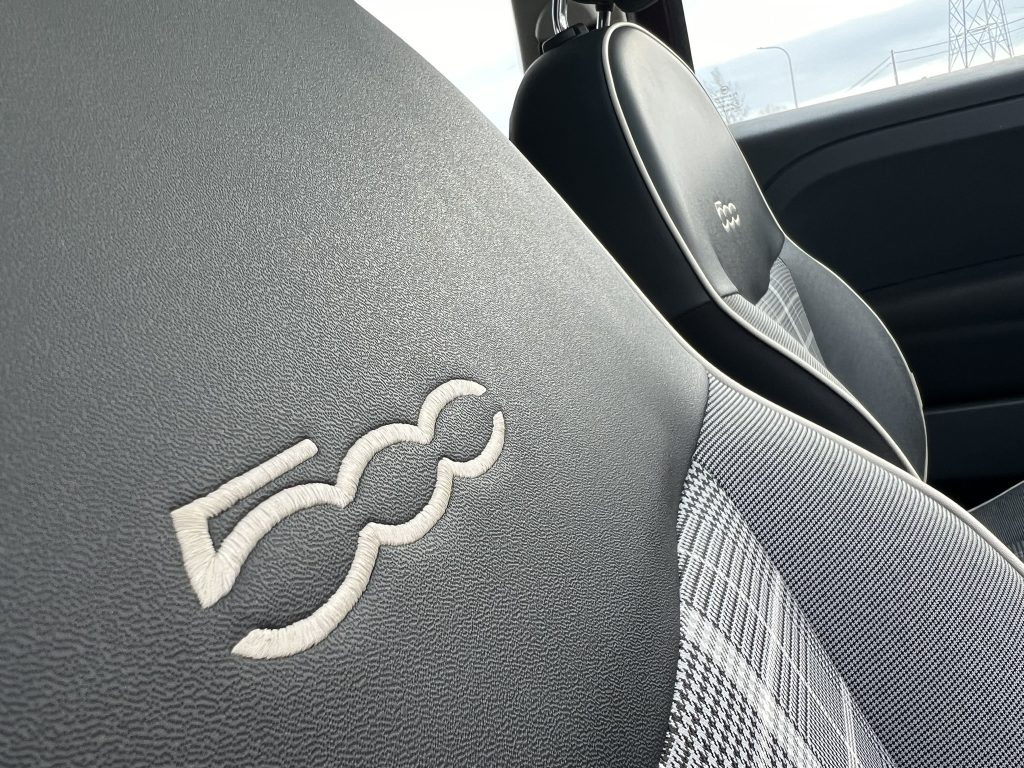 8 stuks op stock van de Fiat 500 in benzine