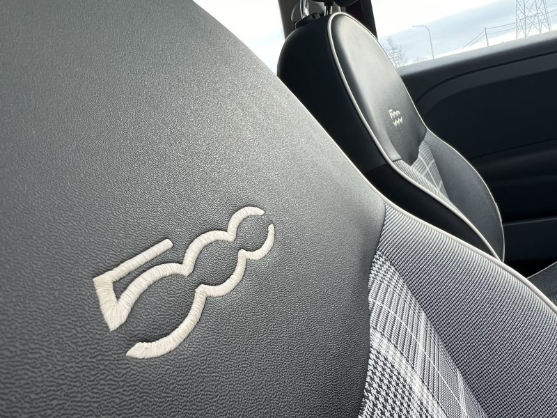 8 stuks op stock van de Fiat 500 in benzine