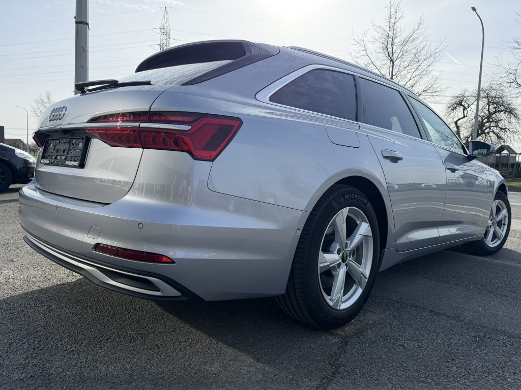 Audi A6 Avant van 09/2024 sz 45Tfsi 2l 265pk benzine motor slechts 16.000km van eerste eigenaar btw wagen super veel opties