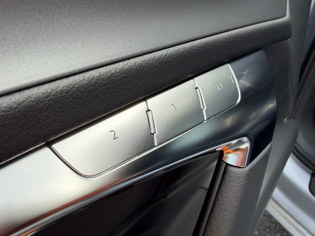 Audi A6 Avant van 09/2024 sz 45Tfsi 2l 265pk benzine motor slechts 16.000km van eerste eigenaar btw wagen super veel opties