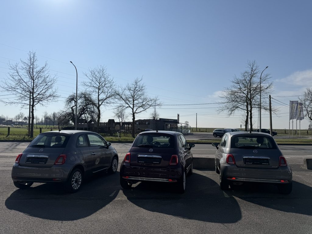 3 stuks van de Fiat 500 face 2 new model 1.2 benzine weinig km veel opties