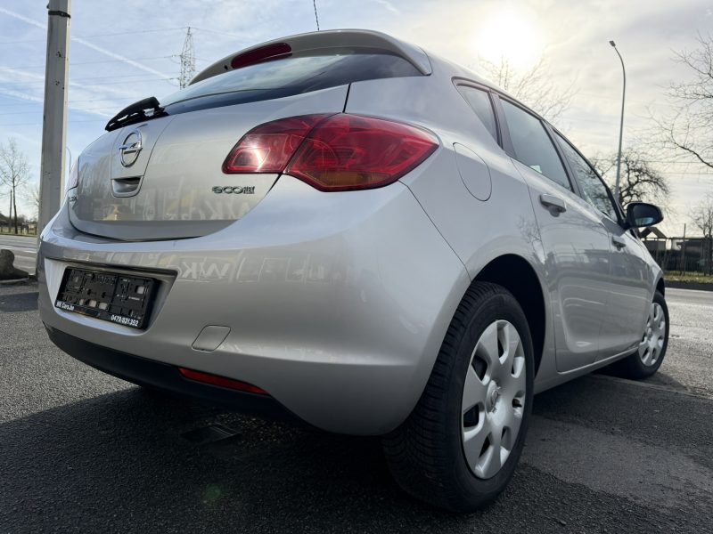 Opel Astra 1.4 benzine slechts 49.000km